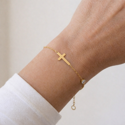 Solenne | Armband met Kruis Hanger